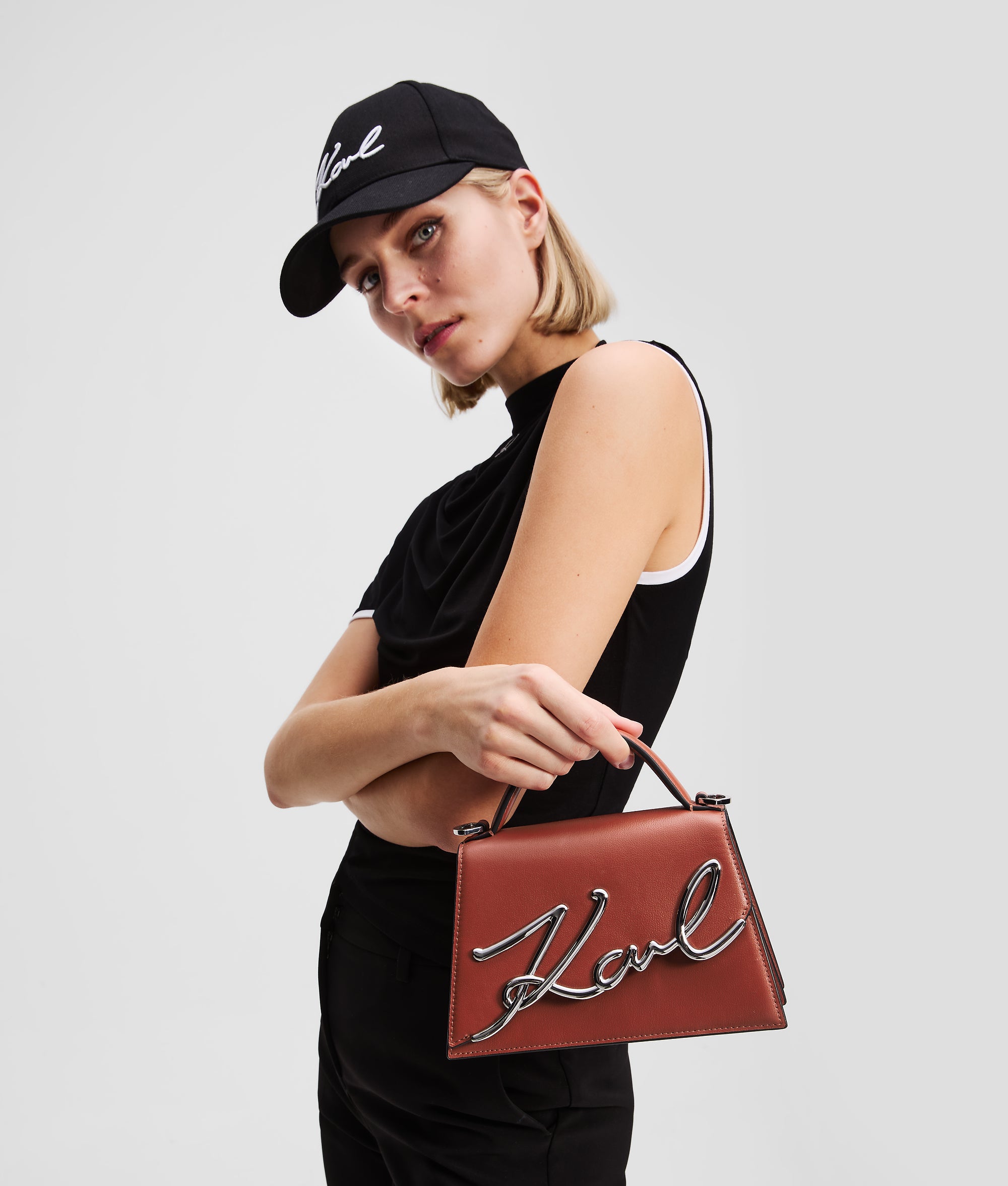 K/SIGNATURE SMALL CROSSBODY BAG - Image 2