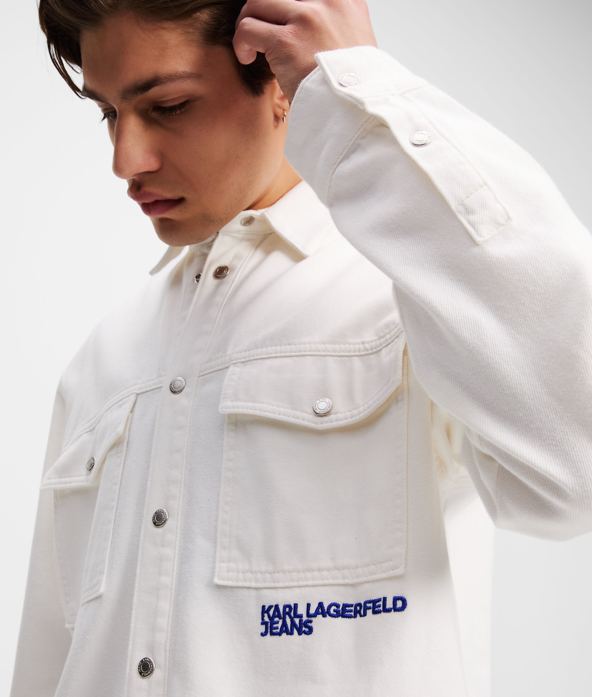 OUT OF THE BLUE GRAPHIC OVERSHIRT - Image 3