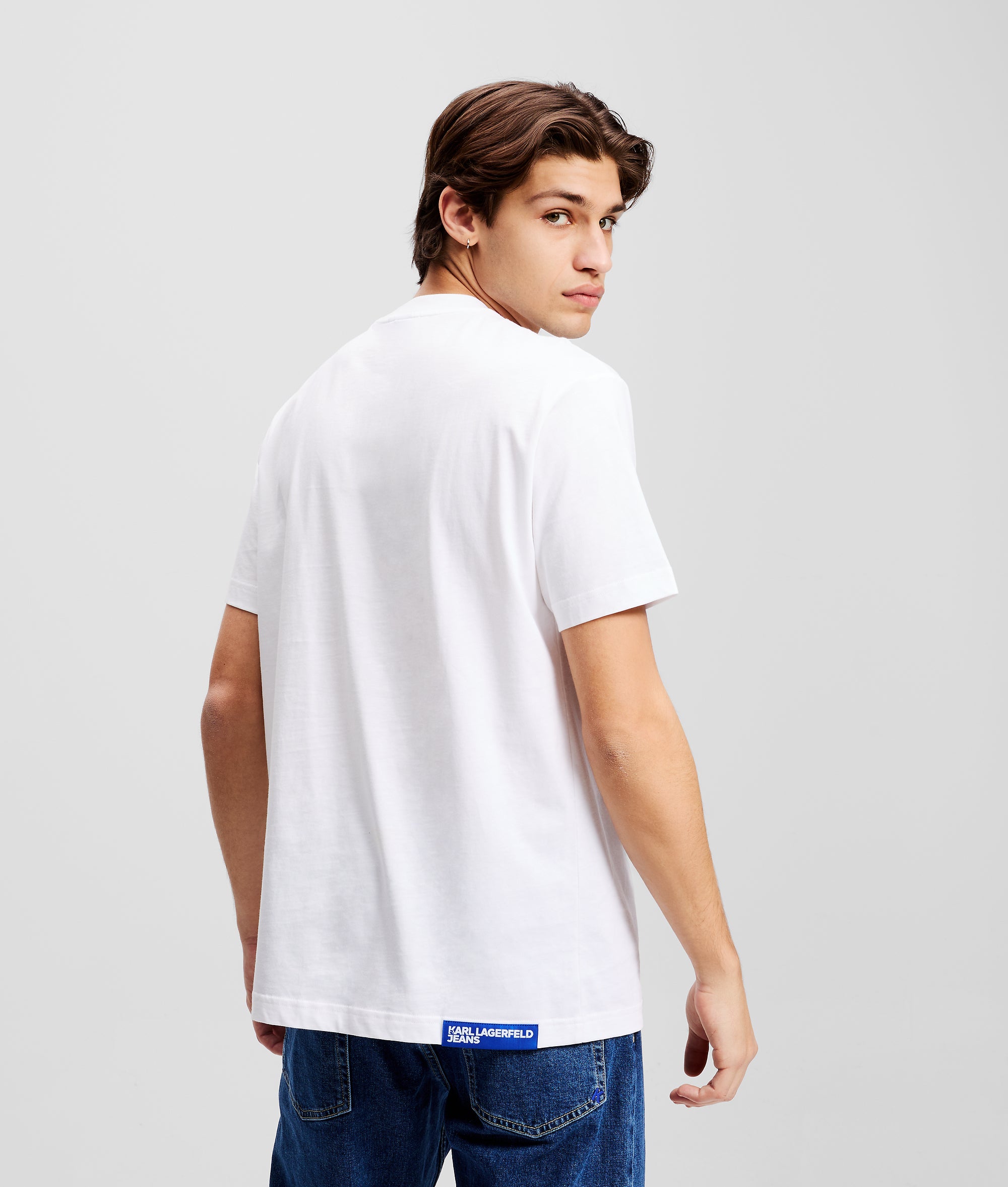 OUT OF THE BLUE GRAPHIC T-SHIRT - Image 2