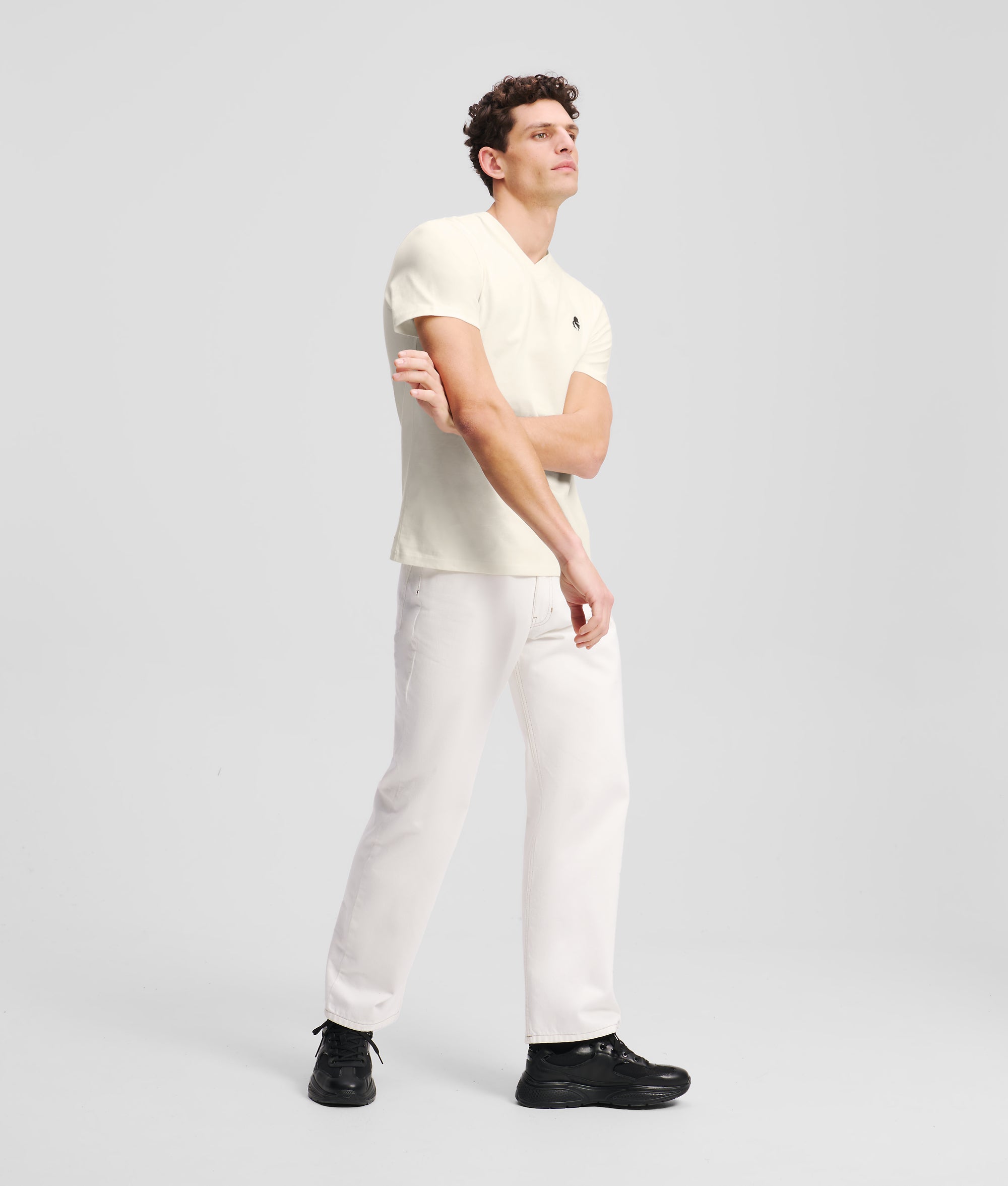 KAMEO V-NECK T-SHIRT - Image 4