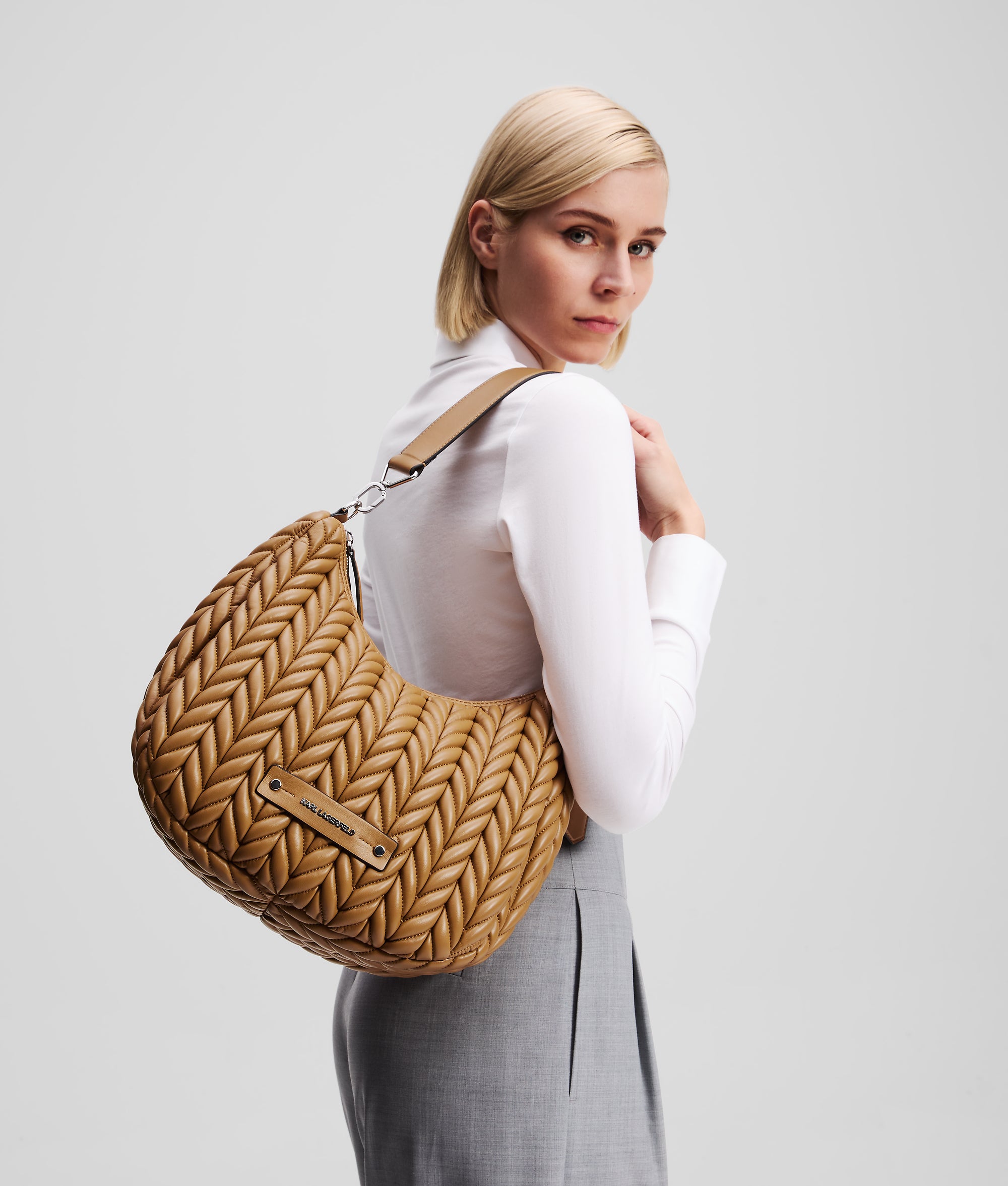 K/WEAVE HOBO BAG - Image 2